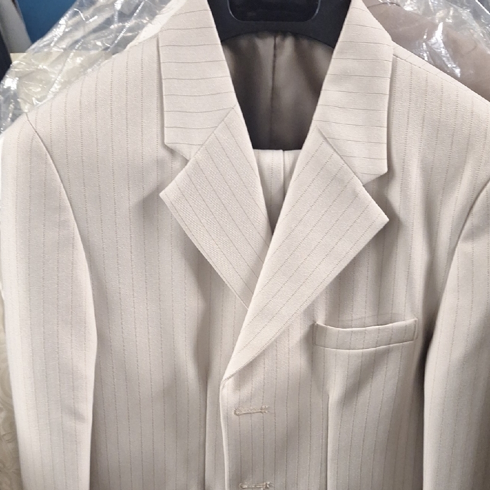 Elegant Cream Pinstripe Men's Blazer